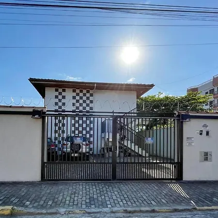 Apto Funcional próximo a Orla do Centro HS5-3